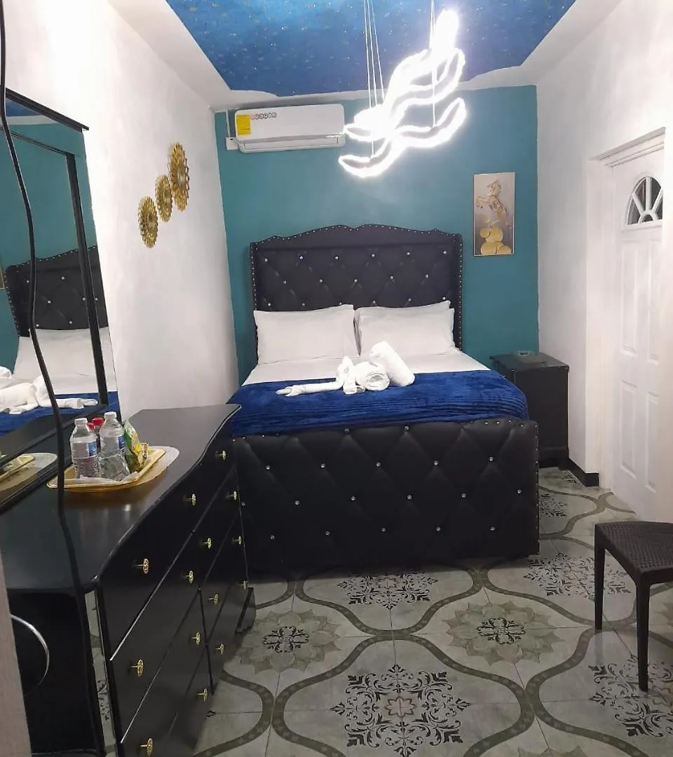 Morales Ocean View Apartment Bull Bay